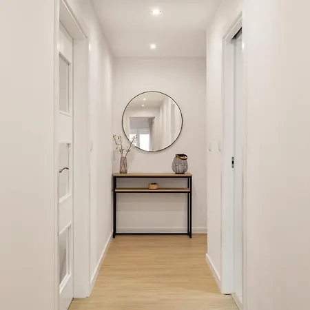 Vibes - Monsanto House Apartment *