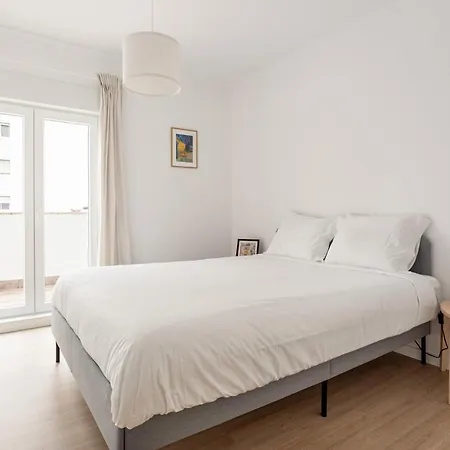 Vibes - Monsanto House Apartment