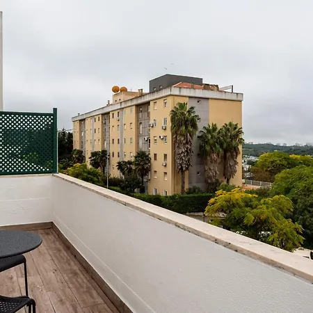 Vibes - Monsanto House