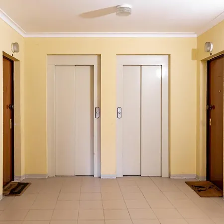 Vibes - Monsanto House * リスボン