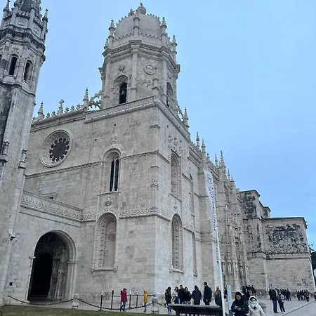 Vibes - Monsanto House リスボン